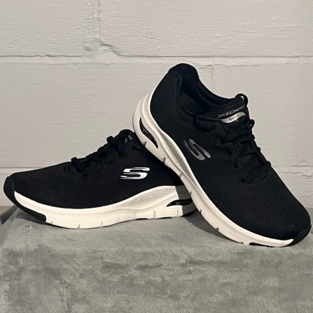 Women's Skechers tennis  shoes